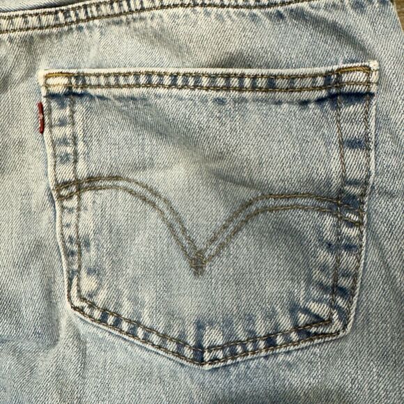 Levi's 550 Men's Relaxed Fit Jeans Sz 38 X 34 Light Wash Cotton (00550-4891) - Picture 10 of 11